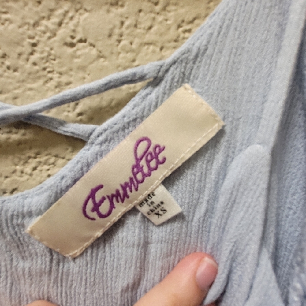 Emmetee Tiered Sleeveless Top, Light Blue Size XS - Picture 2 of 4